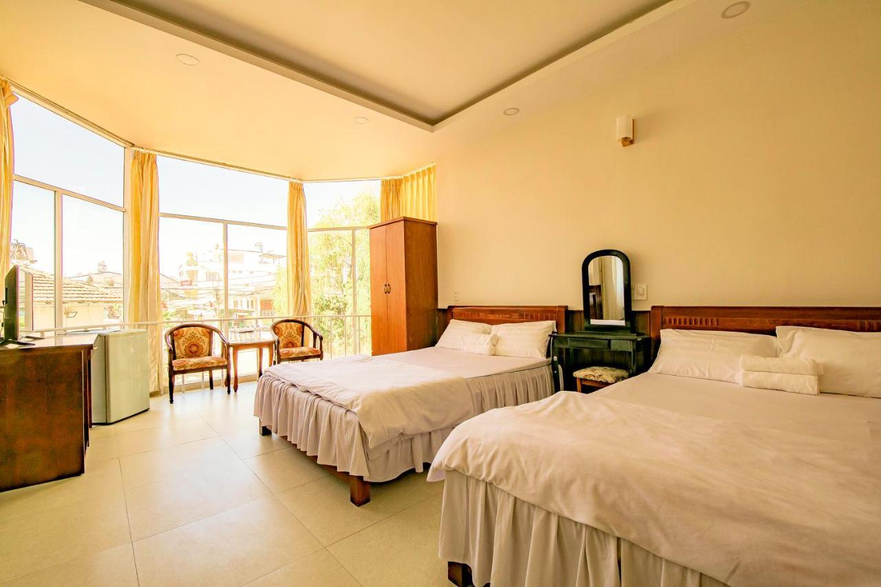 Bong Hong Hotel Да Лат Екстериор снимка
