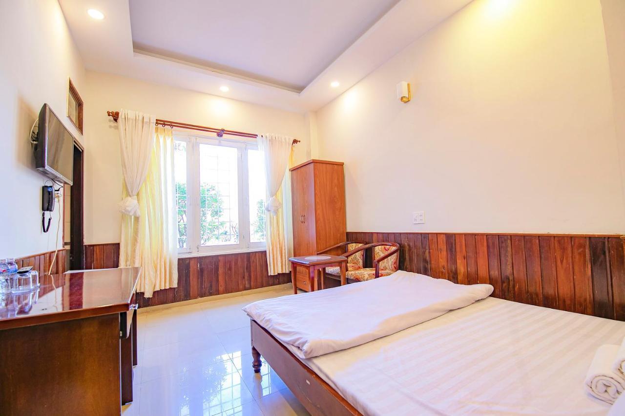Bong Hong Hotel Да Лат Екстериор снимка